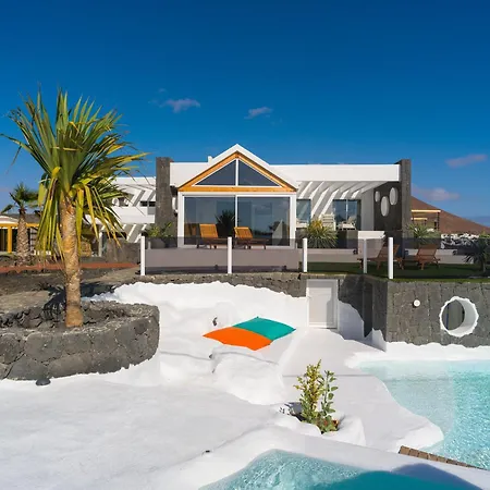 Luxury With Private Pool, Jacuzzi&sauna - Cueva Del Sol Villa Tahiche