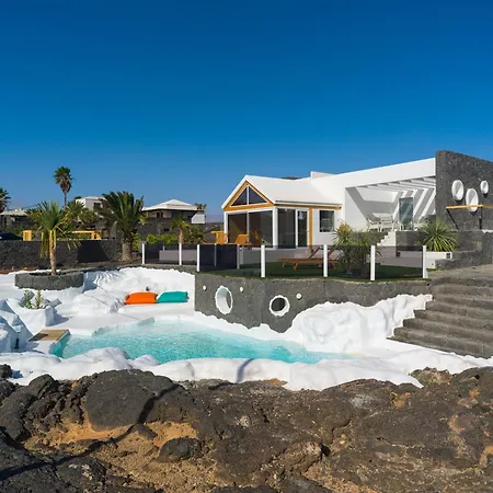 Luxury With Private Pool, Jacuzzi & Sauna - Cueva Del Sol Tahiche