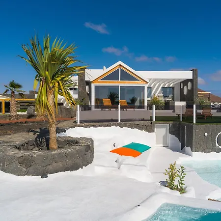 Luxury With Private Pool, Jacuzzi & Sauna - Cueva Del Sol Villa Tahiche