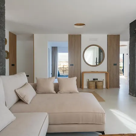 Villa Luxury With Private Pool, Jacuzzi & Sauna - Cueva Del Sol Tahiche