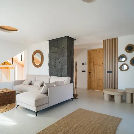 Luxury With Private Pool, Jacuzzi & Sauna - Cueva Del Sol Tahiche