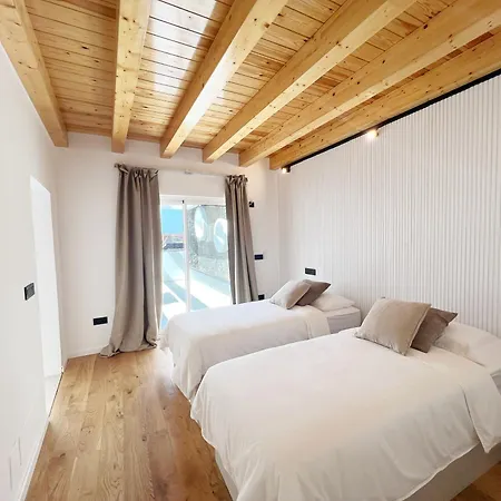 Luxury With Private Pool, Jacuzzi & Sauna - Cueva Del Sol Tahiche